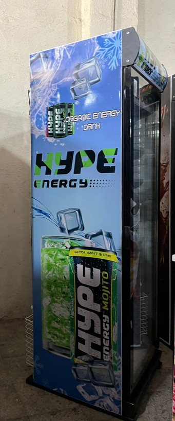 یخچال ویترینی ایستاده عرض 70طرح هایپ یخی