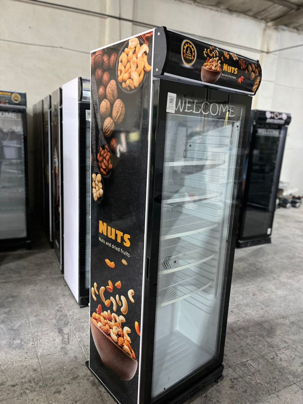 یخچال ویترینی ایستاده عرض 70طرح آجیل و خشکبار nuts