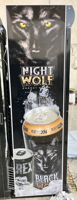یخچال ویترینی ایستاده عرض 70 سانت طرح گرگ blackwolf