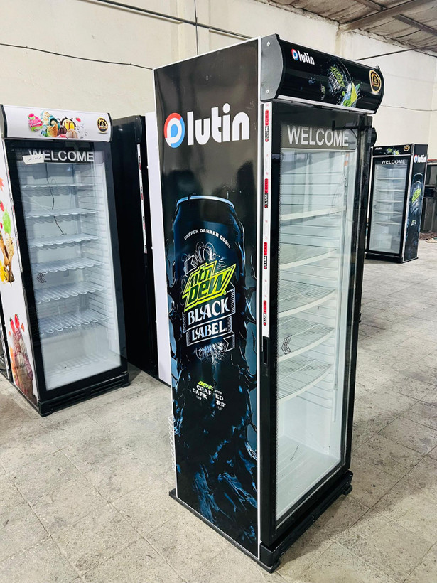 یخچال ویترینی ایستاده عرض 70 سانت تک درب طرح انرژی زا قوطی MTNDEW